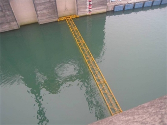 大禹電子船閘上游和下游測量 經過船舶吃水深度測量方案